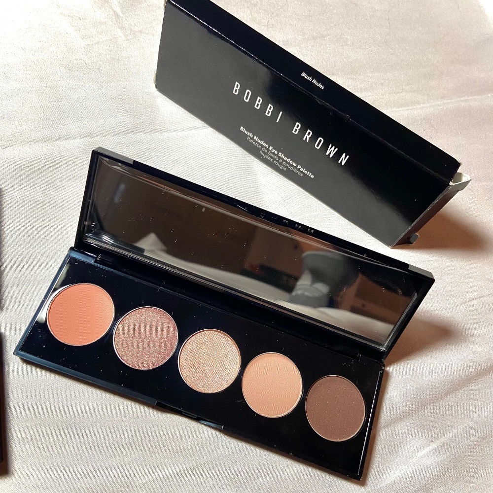 Bobbi Brown Nudes Eyeshadow Palette